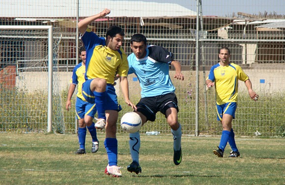 דור מרקוביץ'(בצהוב)ושי מזרחי מהבקעה.(צילום:לירן דורף)