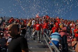 אוהדי דבוריה ממלאים את גרין