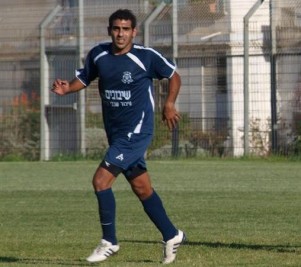 אריק מליחי מנצח בנגיחה,הפעם נגד קרית אונו(בועז רביד)