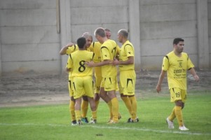 בדרך ל-13 כיבושים. משה אסולין (דני מלניצקי)