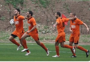 רוצים לחזור מירושלים עם נצחון. שחקני קרית מלאכי(צילום אנס אבודעבס)