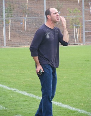 עזב בטריקת דלת. שווגר (אורי דוד)