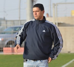 הרים ידיים. מוחמד זועבי