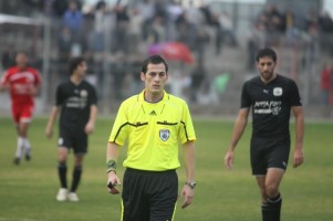 ספג מכות נמרצות.השופט אפי יואבוב