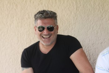 מצטרף בכדי לעזור. משה גלאם