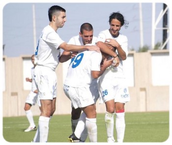 ישמחו גם מחר? שחקני יפו במשחק הראשון (בועז רביד)