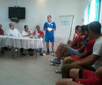 שווגר בנאום פתיחת עונה.