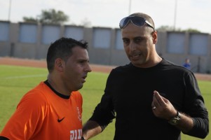 אביחי יחיא (מימין).