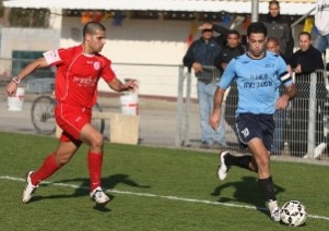 חלוץ כפר כאסם נור סרסור(מימין).