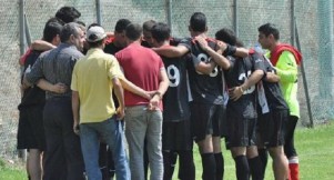 רוצים לחזור הביתה. שחקני דבוריה (חאדר אניס)