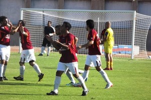 שחקני יהוד חוגגים. (צילום: אלון יהודיוף).