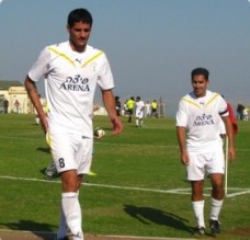 לא השחיתו את חדר ההלבשה. שלום עקיבא (עודד חסין)