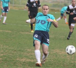 שיחקו לרוחב. איזי גרף (שלומי גבאי)