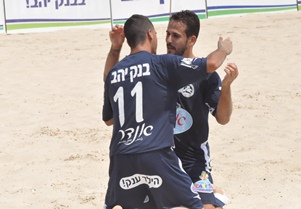 האחים בוזגלו חוגגים