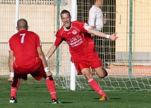 מתן אוכמן חוגג.