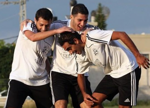 שחקני ג'לג'וליה