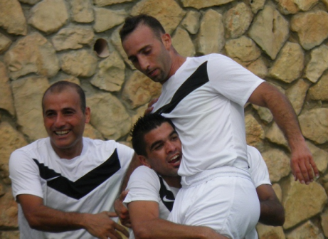 חוגגים את שער הניצחון (אחמד עזאיזה)