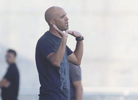 סלמן עמר. כבר מסתכל למעלה