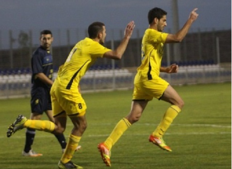 פורח מחדש. יונה (מימין) אחרי שכבש מול ב