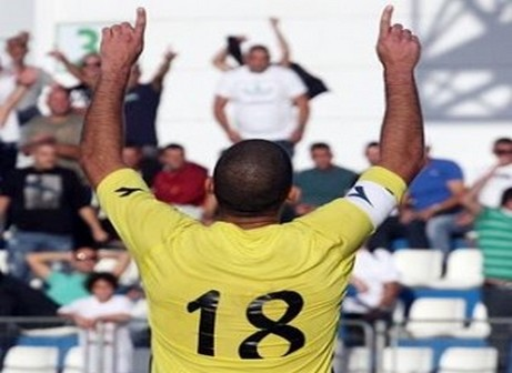 קרגולה. יחזור ללבוש את החולצה המוכרת?