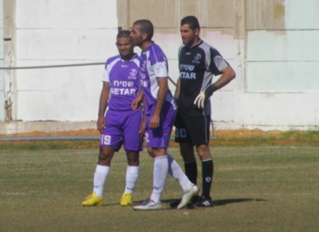 יועמד לדין ? חלאחלה (השמאלי ביותר)