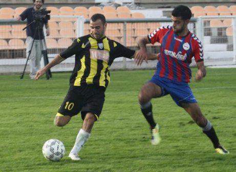 עשה את הדרך ההפוכה. פחימה (משמאל. מיכה פישנזון)