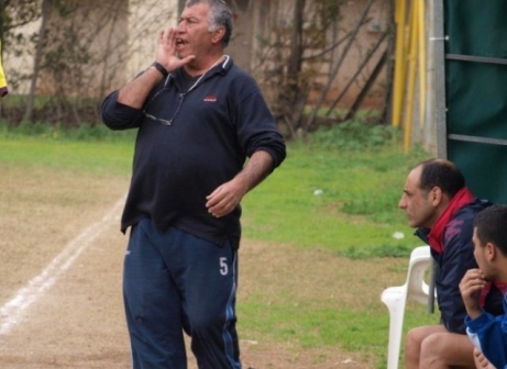 הסדר הישן. בוסתנאי (עומד) ומריאש 