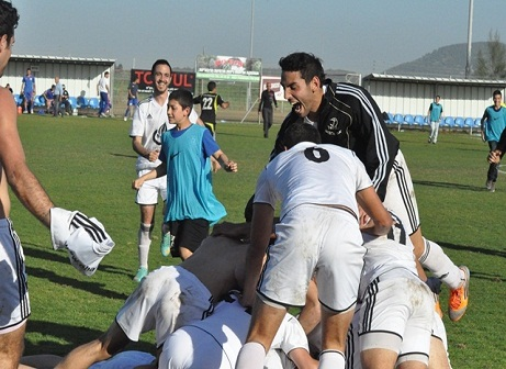 חוגגים עלייה. מגיע להם