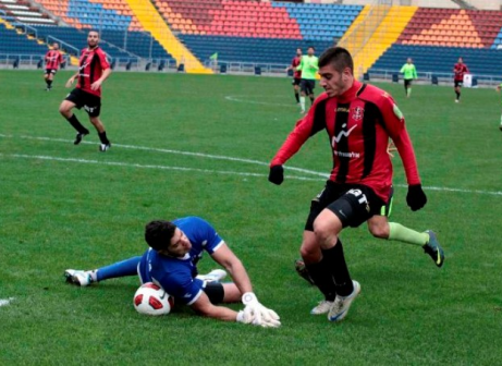 שמש עובר את רז במפגש הקודם. מה יהיה הפעם?