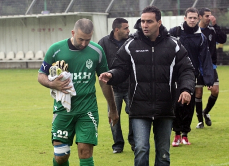 חברים ? שרון ורן שוער מחנה (לירן דורף)