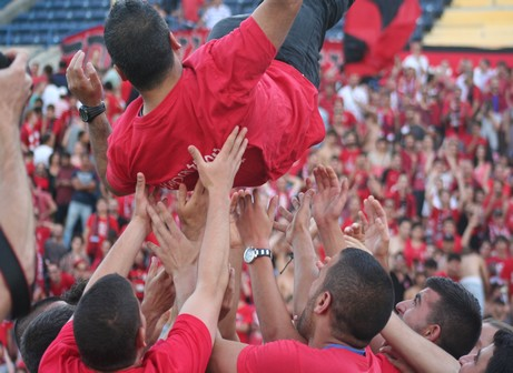 טסלפפה באוויר. העלייה הזו רשומה עליו