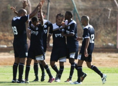 יקבלו סיכוי לעלות ליגה ? שחקני פרדס חנה