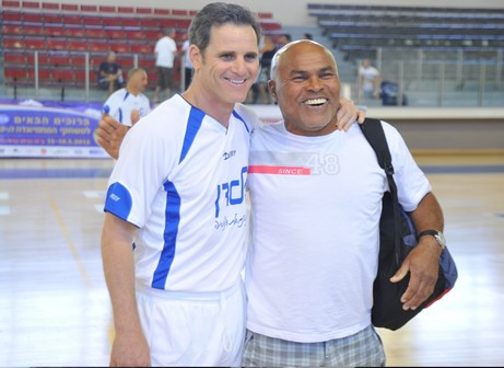 בוני גינסבורג וג'ימי טורק במחוזיאדה האחרונה