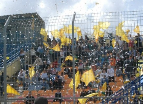 פריחה מחדש ביציעים. אוהדי קריית גת (ולדי מויסייב)