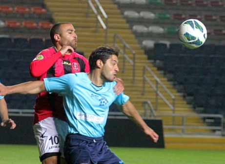 מתקרב. קופרלי בתכלת (צילום: לירן דורף)