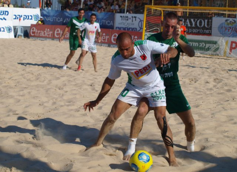 רוצים מקום ראשון. עאמר יאתים (חאדר אניס)