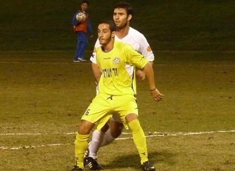 גולדמן, חתם במכבי ב