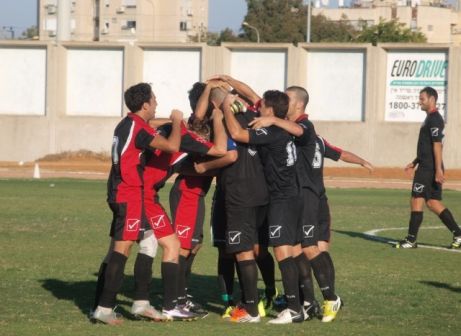 שחקני עוצמה חוגגים (אלון יהודיוף)