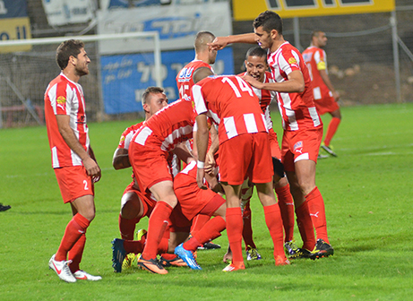 שחקני נצרת עלית חוגגים (צילום: קובי פורטל)