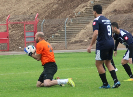 מחזיק את הקבוצה על הגב. גזאוי בפעולה (עודד חסין)