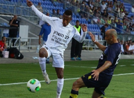 ישחק במרמורק. איילה (בלבן. שלומי גבאי)