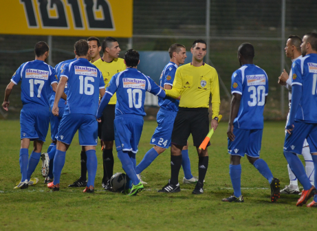 שחקני עפולה (צילום: ארנון לוי)