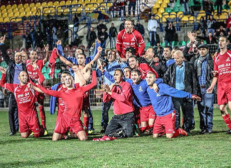 שחקני איכסל חוגגים (צילום: וואסים מוואסי)