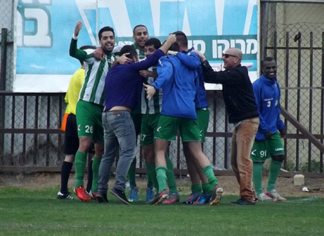 ימשיכו את המומנטום? שחקני עמישב (אייל אורן)