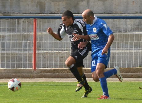 נביל נסרלאדין בכחול (צילום: ארנון לוי)