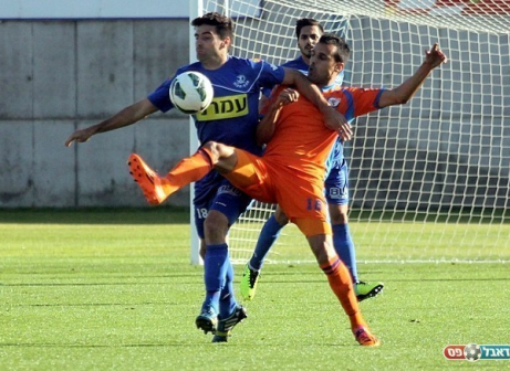 נחום בכתום (לירן דורף)