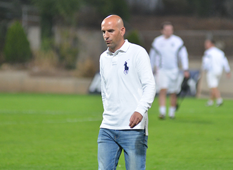 עוזב בראש מורם, אלדד שביט (קובי פורטל)