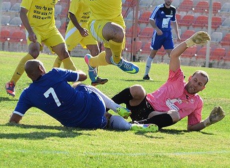 עבדי בורוד (ארנון לוי)
