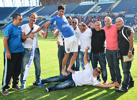 תמונה אחת שווה אלף מילים (ארנון לוי)