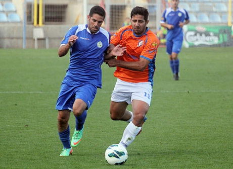 טואף (בכתום), עוזב את ראשל